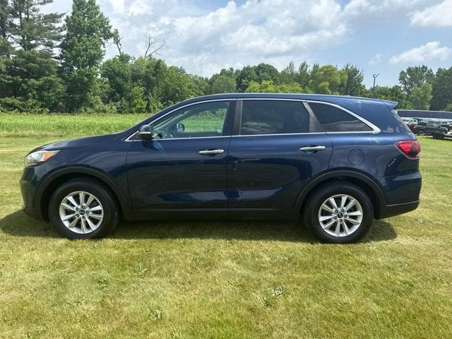 2019 Kia Sorento — side profile view
