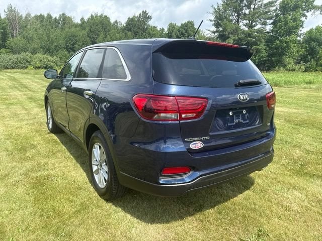 2019 Kia Sorento — rear three-quarter view